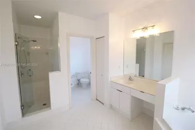 11264 NW 58th Ter, Doral, FL 33178 - Photo 18