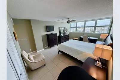 100 Golden Isles Dr #901, Hallandale Beach, FL 33009 - Photo 34