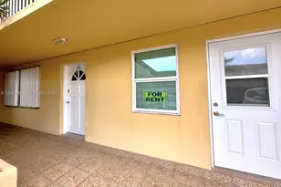 1300 NE 191st St, Miami, FL 33179 - Photo 32