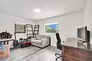 22421 SW 184th Ave, Miami, FL 33170 - Photo 18