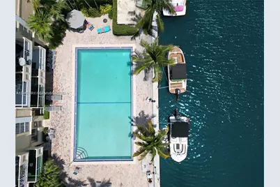 2350 NE 135th St #403, North Miami, FL 33181 - Photo 4