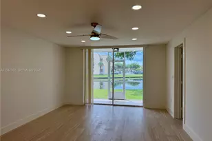 8600 Sunrise Lakes Blvd, Sunrise, FL 33322 - Photo 10