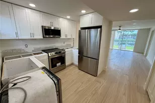 8600 Sunrise Lakes Blvd, Sunrise, FL 33322 - Photo 2