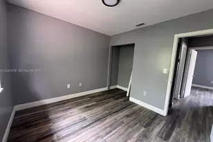 451 NE 136th St, North Miami, FL 33161 - Photo 20