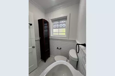 1452 Urbino Ave, Coral Gables, FL 33146 - Photo 10