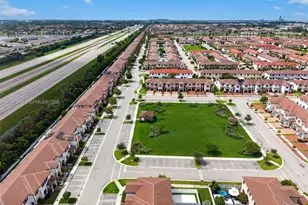10908 W 32nd Ln, Hialeah, FL 33018 - Photo 36