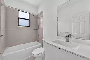 10908 W 32nd Ln, Hialeah, FL 33018 - Photo 14