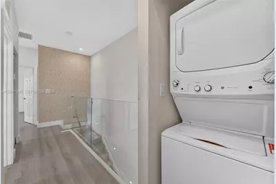 10908 W 32nd Ln, Hialeah, FL 33018 - Photo 26