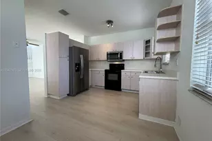 1595 Seagrape Way, Hollywood, FL 33019 - Photo 14
