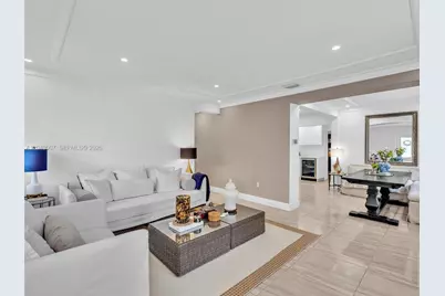 310 SW 65th Ave, Miami, FL 33144 - Photo 2