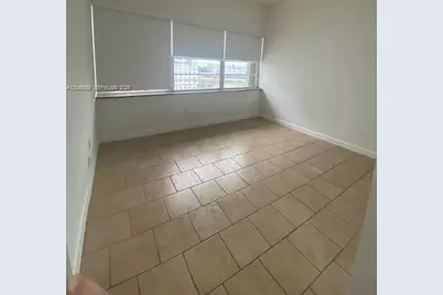 18061 Biscayne Blvd #PH02, Aventura, FL 33160 - Photo 12