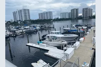 18061 Biscayne Blvd #PH02, Aventura, FL 33160 - Photo 2