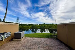 14302 SW 11th St, Pembroke Pines, FL 33027 - Photo 2