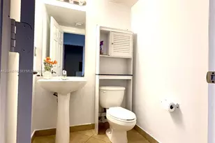 14302 SW 11th St, Pembroke Pines, FL 33027 - Photo 14