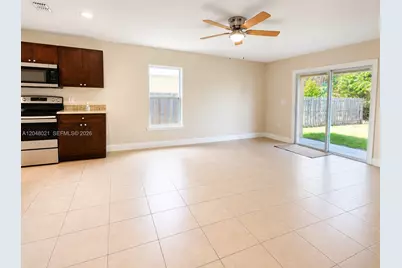 642 Heraldo Ct #A, Kissimmee, FL 34758 - Photo 4