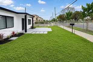 1305 NW 5th Ave, Florida City, FL 33034 - Photo 2