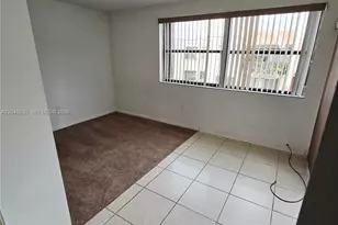 8877 Fontainebleau Blvd, Miami, FL 33172 - Photo 12