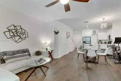 355 SE 1st Dr, Deerfield Beach, FL 33441 - Photo 2