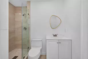 2530 NW 14th Ct, Fort Lauderdale, FL 33311 - Photo 18