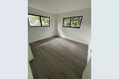 2530 NW 14th Ct, Fort Lauderdale, FL 33311 - Photo 6