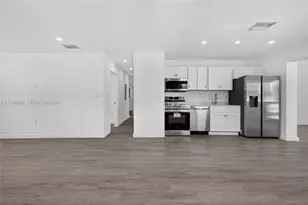 2530 NW 14th Ct, Fort Lauderdale, FL 33311 - Photo 6