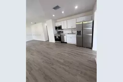 2530 NW 14th Ct, Fort Lauderdale, FL 33311 - Photo 4