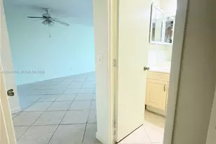 9660 Sunrise Lakes Blvd, Sunrise, FL 33322 - Photo 10
