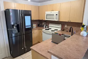 6141 NW 115th Pl, Doral, FL 33178 - Photo 6