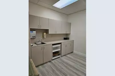 8890 W Oakland Park Blvd #M, Sunrise, FL 33351 - Photo 4
