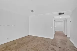 359 Lakeview Dr, Weston, FL 33326 - Photo 16
