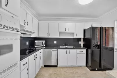 359 Lakeview Dr #102, Weston, FL 33326 - Photo 8