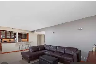 2555 Collins Ave, Miami Beach, FL 33140 - Photo 18
