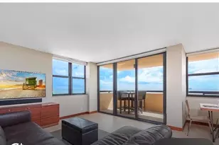 2555 Collins Ave, Miami Beach, FL 33140 - Photo 16