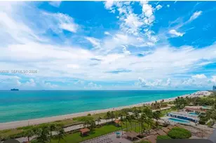 2555 Collins Ave, Miami Beach, FL 33140 - Photo 24