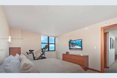 2555 Collins Ave #1101, Miami Beach, FL 33140 - Photo 28