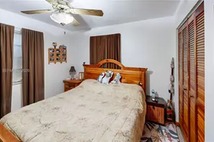 1560 NE 12th St, Homestead, FL 33033 - Photo 20