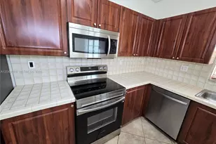 14758 SW 9th Ln, Miami, FL 33194 - Photo 6