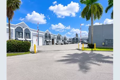 10680 NW 123rd St Rd #104, Medley, FL 33178 - Photo 2