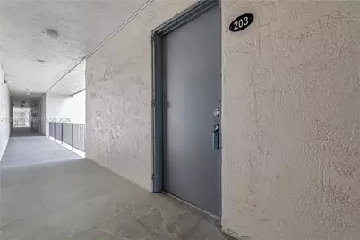 9520 SW 8th St #203, Miami, FL 33174 - Photo 8