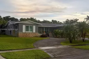9100 NW 19th St, Pembroke Pines, FL 33024 - Photo 2