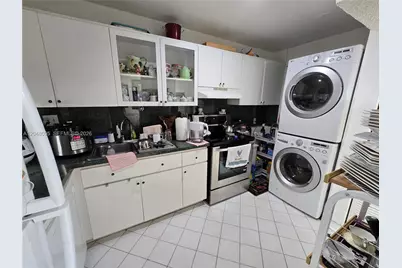 1555 W 44th Pl #235, Hialeah, FL 33012 - Photo 12