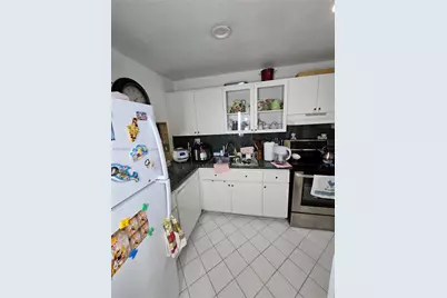 1555 W 44th Pl #235, Hialeah, FL 33012 - Photo 8