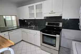 1555 W 44th Pl, Hialeah, FL 33012 - Photo 50