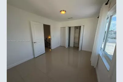 655 85th St, Miami Beach, FL 33141 - Photo 16