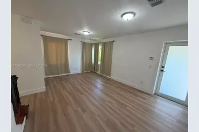 655 85th St, Miami Beach, FL 33141 - Photo 4