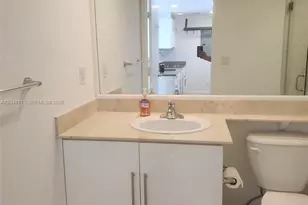 325 S Biscayne Blvd, Miami, FL 33131 - Photo 4
