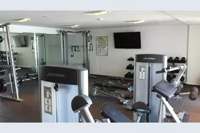 325 S Biscayne Blvd #1420, Miami, FL 33131 - Photo 18