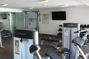 325 S Biscayne Blvd, Miami, FL 33131 - Photo 18