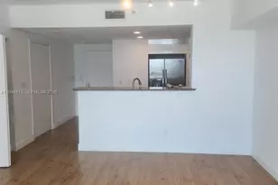 325 S Biscayne Blvd, Miami, FL 33131 - Photo 10