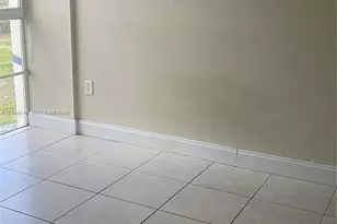 6955 NW 186th St, Hialeah, FL 33015 - Photo 8